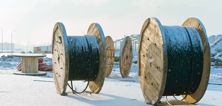 如何判斷危廢和固廢 危廢和固廢的判定標準?租用農田處理廢油桶致土壤污染 ，三家出售危廢的公司被列為共同被告，這三家公司將面臨哪些處罰  健明迪檢測