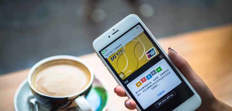 女性必讀!化妝品檢測?眼睛突然出現(xiàn)灼熱和針狀刺痛的原因可能是什么 ?健明迪